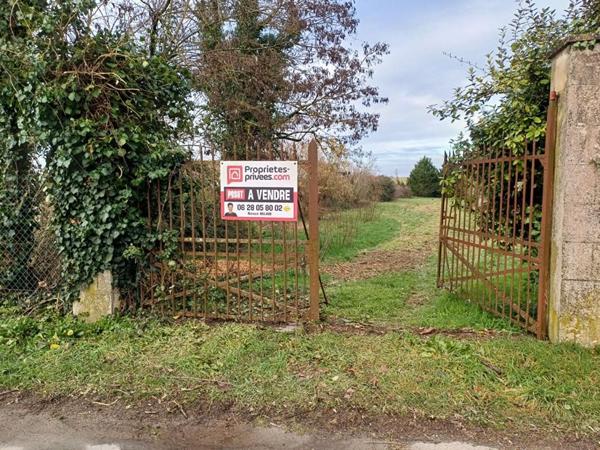 La Rochénard - Terrain à bâtir de 2 200m²