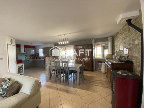 Maison de plain-pied, 3 chambres, quartier calme.