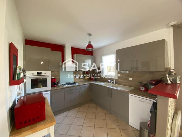 Maison de plain-pied, 3 chambres, quartier calme.