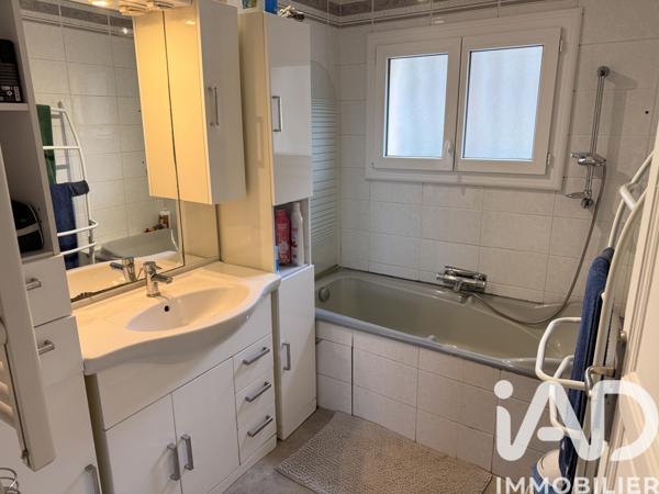 Maison à vendre 6 pièces 116 m² Ailhon