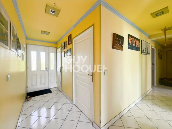 Maison à vendre avec hangars et bergerie à Jouy le Chatel