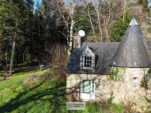 Maison en pierre sur parc boisé de plus de 1 hectare, La Forêt-Fouesnant