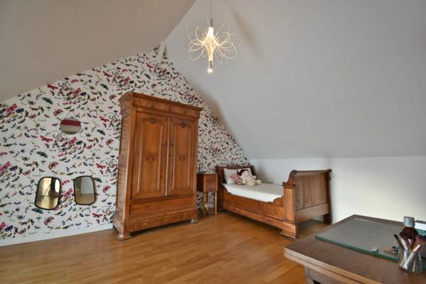 MAISON EN PIERRE 12 PIECES - 300 M²