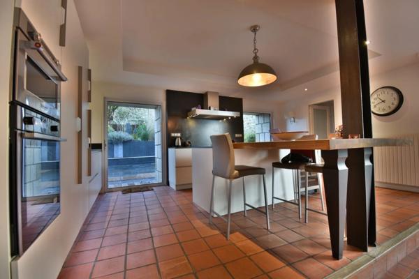 MAISON EN PIERRE 12 PIECES - 300 M²