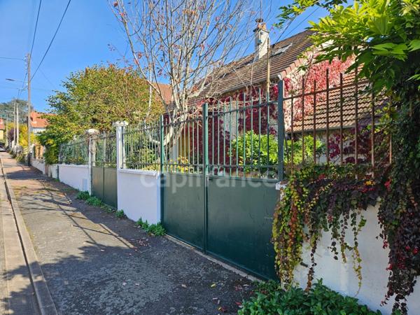 Maison Familiale avec Jardin / Atelier / 2 Parkings • 5 pièces NEVERS (58)