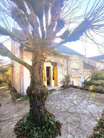 Maison Familiale avec Jardin / Atelier / 2 Parkings • 5 pièces NEVERS (58)