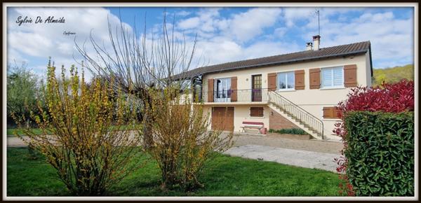 Maison à vendre 5 pièces SENNECE LES MACON (71)terrain clos 1600 m² piscine