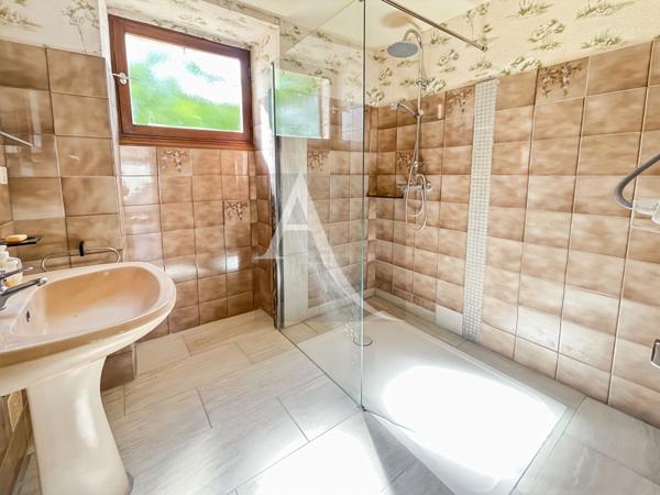 Propriété en pierre avec dépendance - Montaigu-de-Quercy