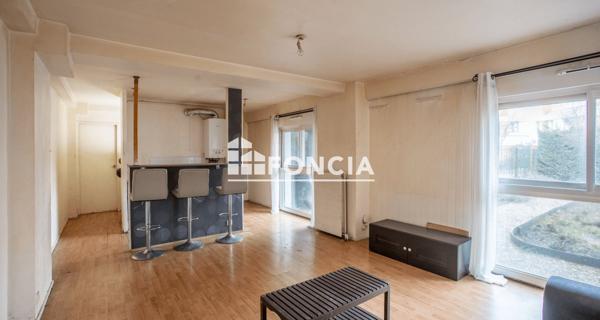 À vendre Studio 38 m² - Trappes 78190