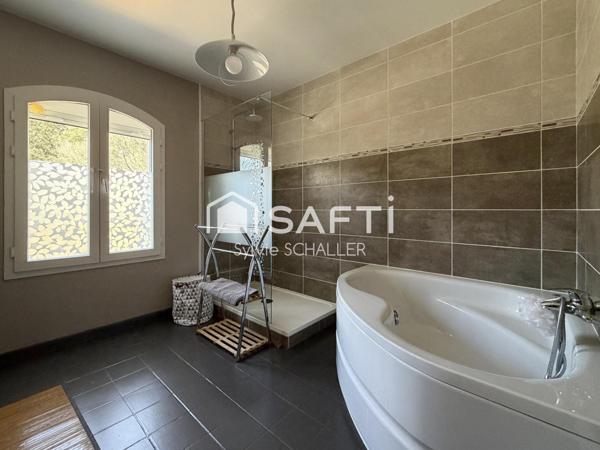 Magnifique Bastide provençale nichée dans un havre de paix