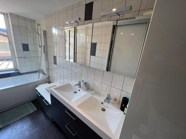 Appartement 5 pièces 106.5 m2