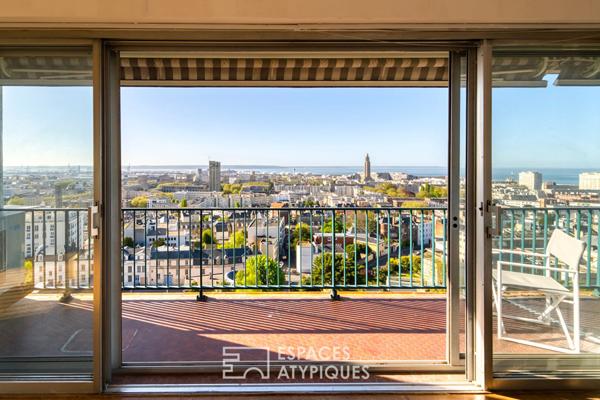 Appartement avec balcon et vue panoramique sur la ville et l’estuaire