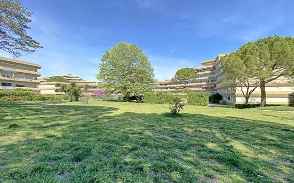 Appartement à vendre    2 pièces • 55,77 m2 Montpellier