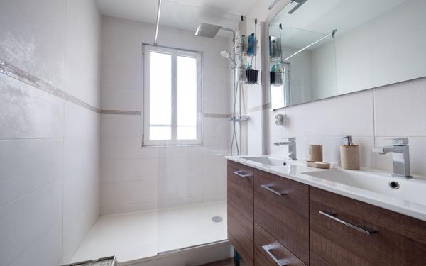 Appartement à vendre    4 pièces • 94 m2 Lyon 7