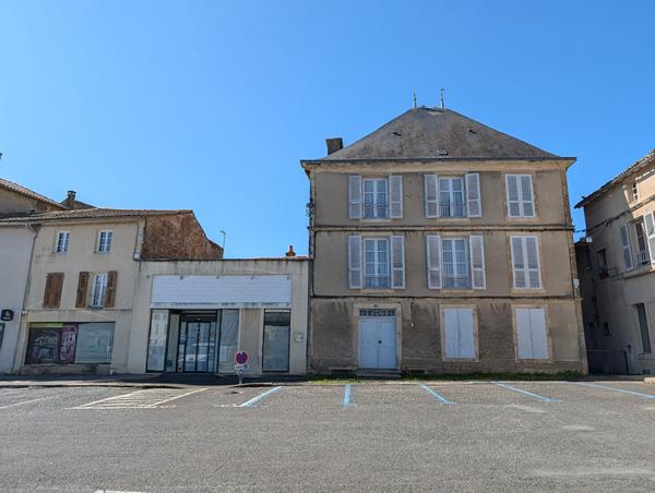 Maison de Maître, Melle 79500