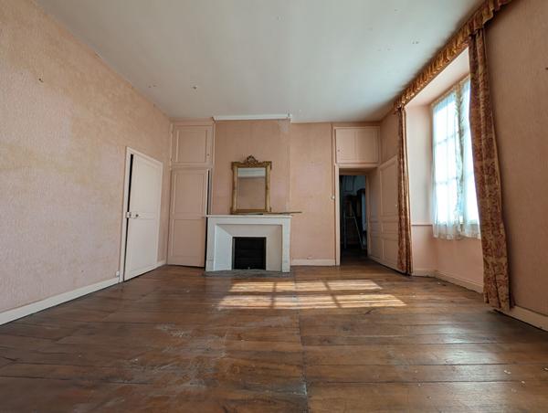 Maison de Maître, Melle 79500