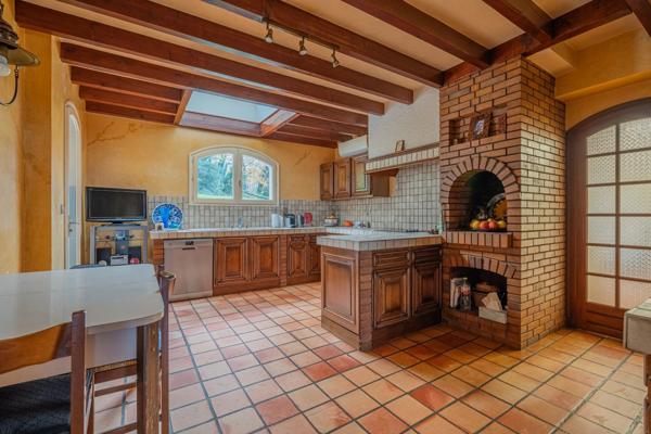 Vienne, Maison 4 Chambres -  237 m² à vendre