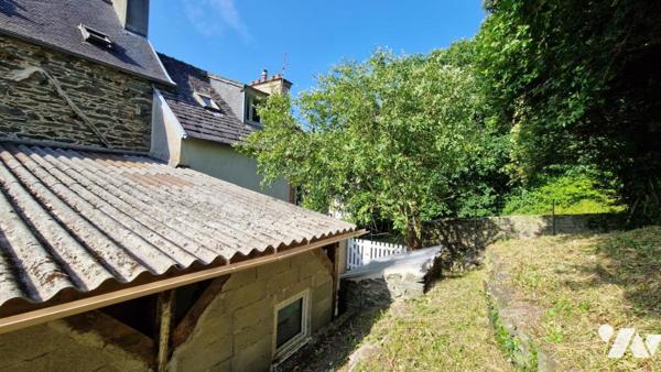MAISON JOLIEMENT RENOVEE DE 3 CHAMBRES AVEC JARDIN