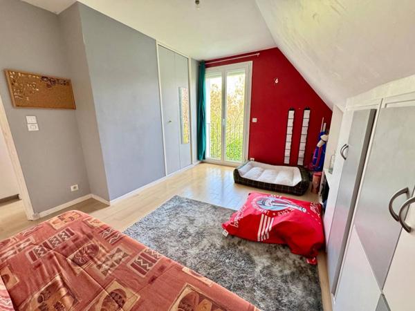 A vendre maison indépendante de type "BELGRAVIA" 5 chambres !