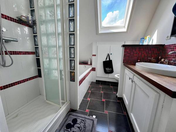 A vendre maison indépendante de type "BELGRAVIA" 5 chambres !