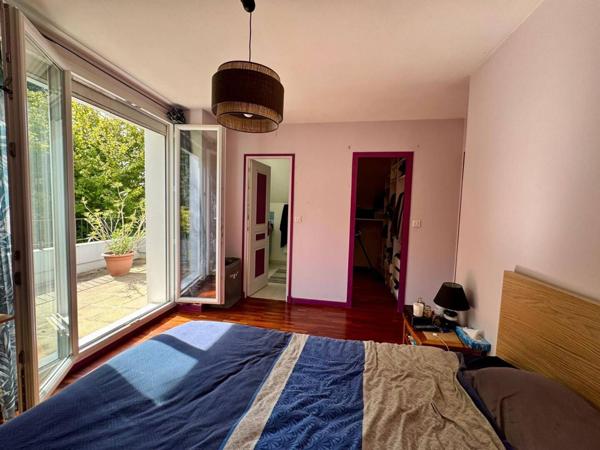 A vendre maison indépendante de type "BELGRAVIA" 5 chambres !