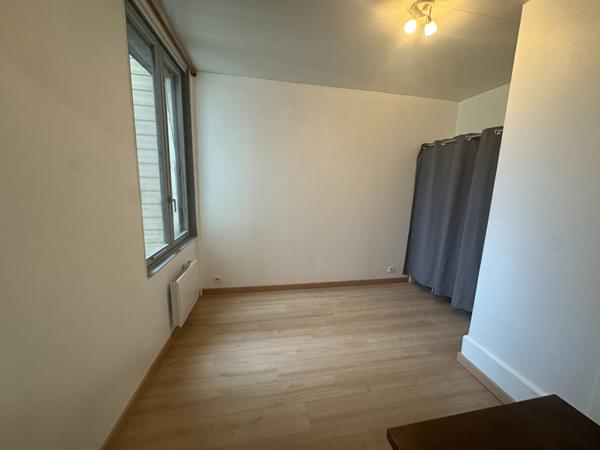 2 APPARTEMENTS T1 20 M² ET 23 M² OPPORTUNITE MONTBELIARD CENTRE 
