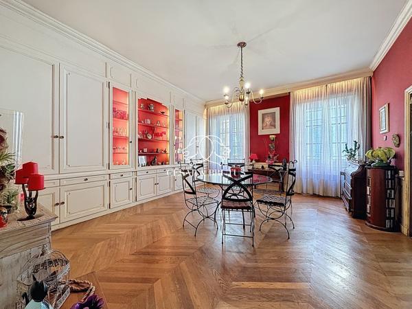 MAISON BOURGEOISE -274 m2- JARDIN