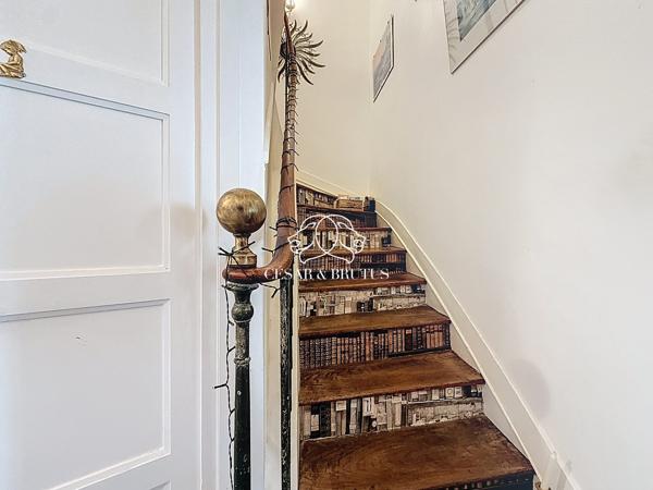 MAISON BOURGEOISE -274 m2- JARDIN