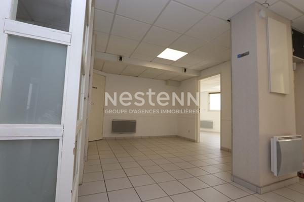 Quartier du Ruban Bleu - Local professionnel à usage commercial ou de bureaux 150 m²