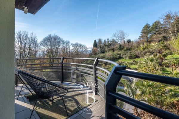Limonest, Propriété 5 Chambres -  300 m² à vendre