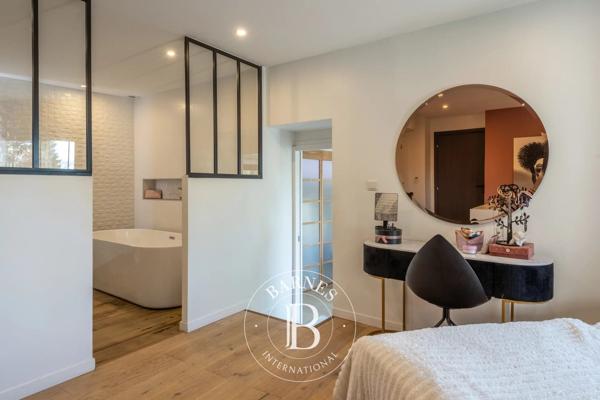 Limonest, Propriété 5 Chambres -  300 m² à vendre