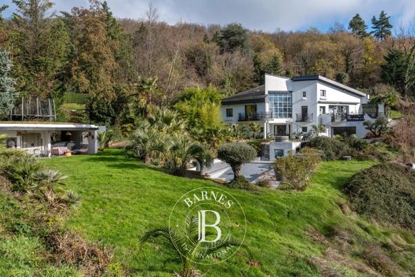 Limonest, Propriété 5 Chambres -  300 m² à vendre