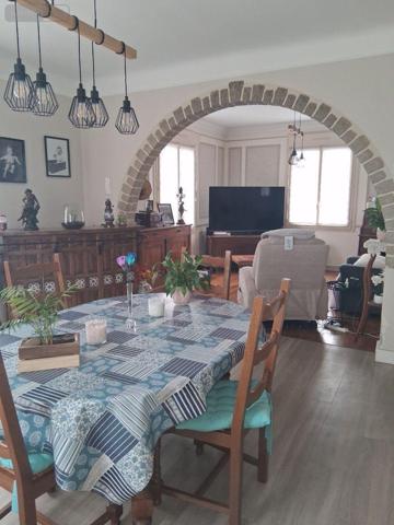 Maison à vendre à La Flèche dans la Sarthe (72200), ref : 462   
la flehe