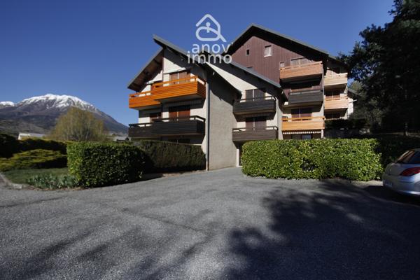 Appartement
                                                                                                                                                                                                                                                                                                                        1 pièce(s)                                                                                                                                                                                                          1 chambre(s)                                                                                                                                                                                                          29.82  m²