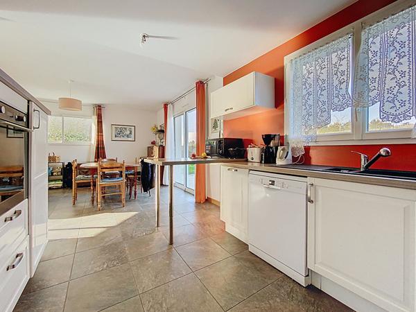 Maison Montjean-Sur Loire 6 pièce(s) 106 m2