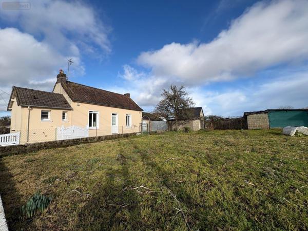 Maison individuelle à vendre à Mansigné dans la Sarthe (72510), ref : MAIS/0095