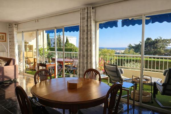 Toulon (83000) RARE Vue sur la Mer à Toulon Viager ou nue propriété occupé par une H 86 ans