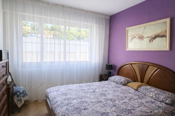 Toulon (83000) RARE Vue sur la Mer à Toulon Viager ou nue propriété occupé par une H 86 ans