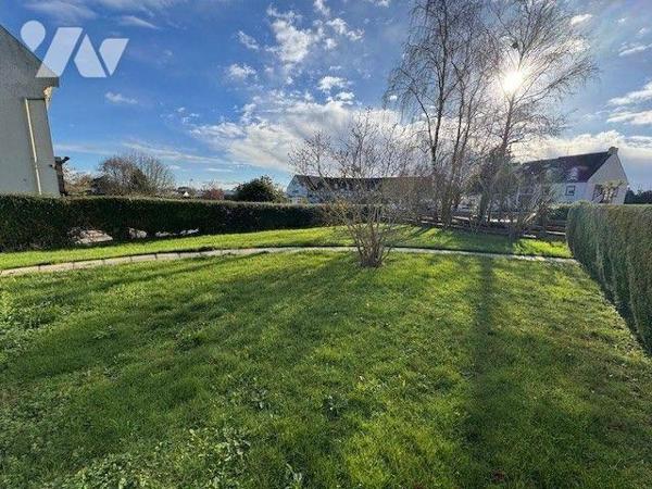 A vendre Immeuble à MELLAC (29)

Immeuble situé au bourg de Mellac comprenant trois logements...