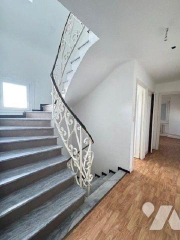 A vendre Immeuble à MELLAC (29)

Immeuble situé au bourg de Mellac comprenant trois logements...