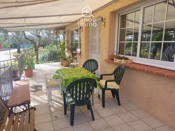 Propriete
                                                                                                                                                                                                                                                                                                                        8 pièce(s)                                                                                                                                                                                                          5 chambre(s)                                                                                                                                                                                                          270  m²