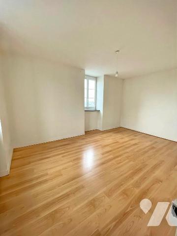 La Gare * Appartement 3 pièces - Vue dégagée sur les bassins