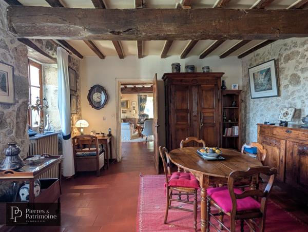 Sos (47170) Presbytère en pierre sur 2ha de terrain