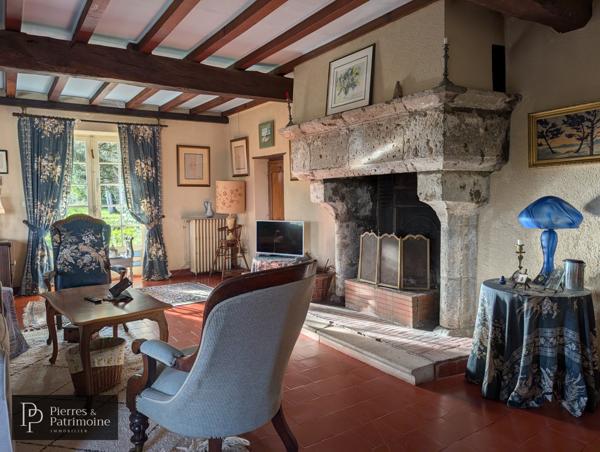 Sos (47170) Presbytère en pierre sur 2ha de terrain