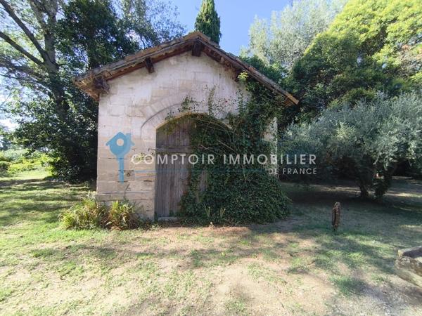 Mas
                                                                                                                                                                                                                                                                                                                        19 pièce(s)                                                                                                                                                                                                          8 chambre(s)                                                                                                                                                                                                          600  m²