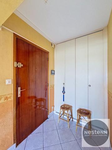Dernier étage avec ascenseur - T4 lumineux de 82,93 m² avec vue dégagée et 2 stationnements