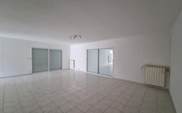 Maison à vendre    5 pièces •  Saint-Rogatien