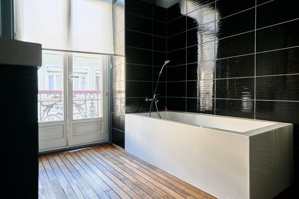 Vente Appartement de luxe Lille 6 Pièces 234.16 m²