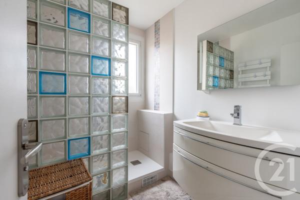 Appartement F5 à vendre  5 pièces - 98,58 m2 ST MAUR DES FOSSES - 94