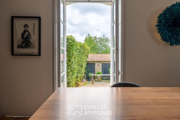Maison de ville du XIXe siècle : Rénovation contemporaine et bureau indépendant